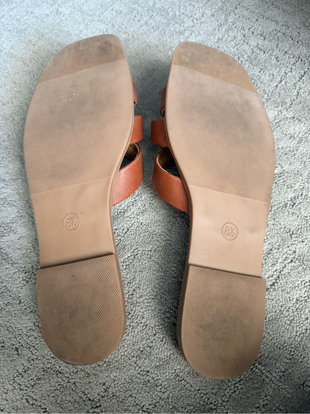 Sandals - Picture 2 of 3